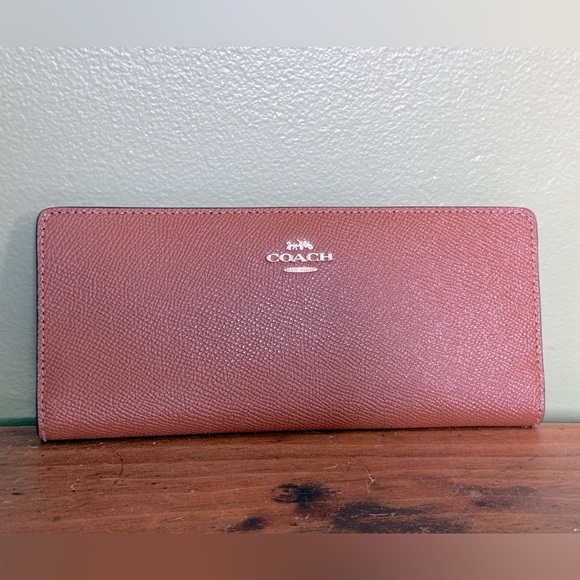 Coach NWT Super Slim Bifold Credit Card and Cash Wallet W/ Zippered Change Pouch - Picture 1 of 7